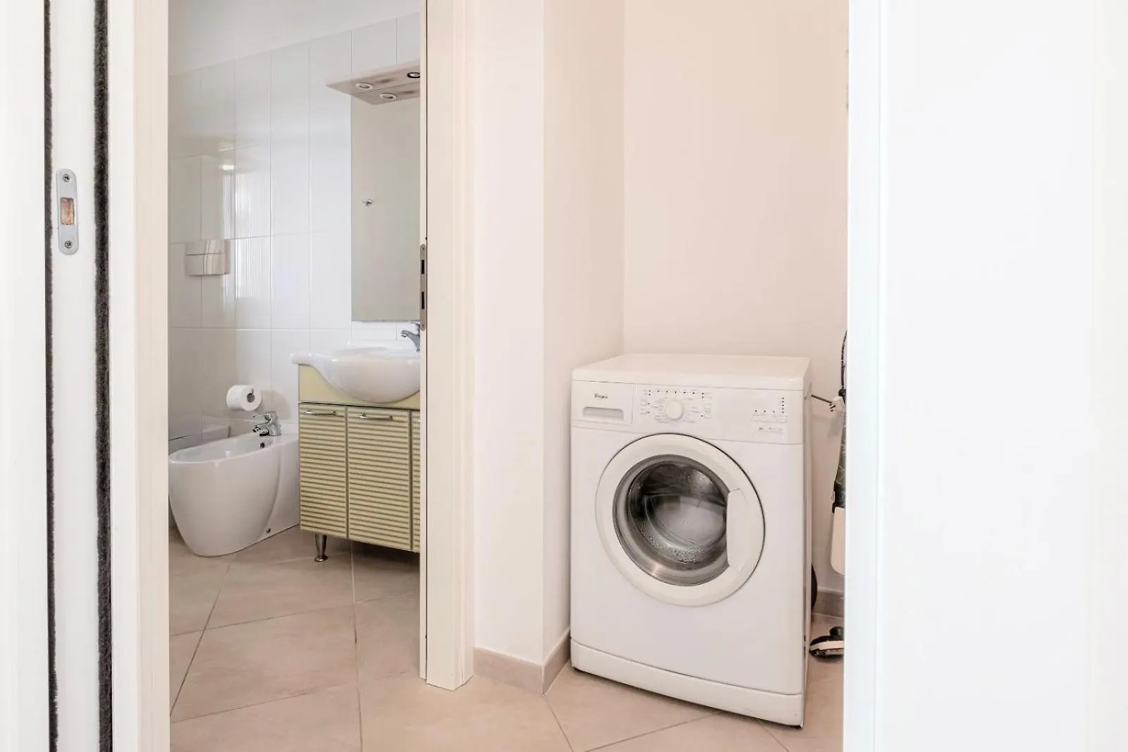 Apartment La Dolce Vita - Monolocale Con Garage Di Fronte Al Mare Rimini