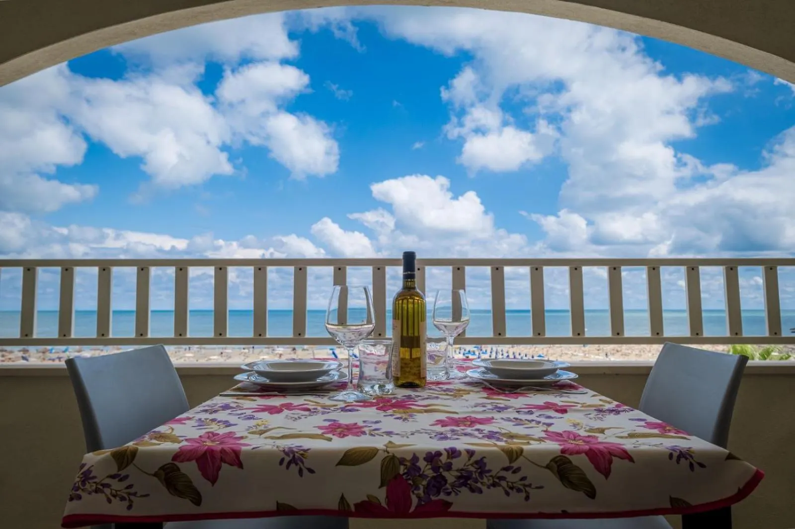 La Dolce Vita - Monolocale Con Garage Di Fronte Al Mare Rimini 0*,